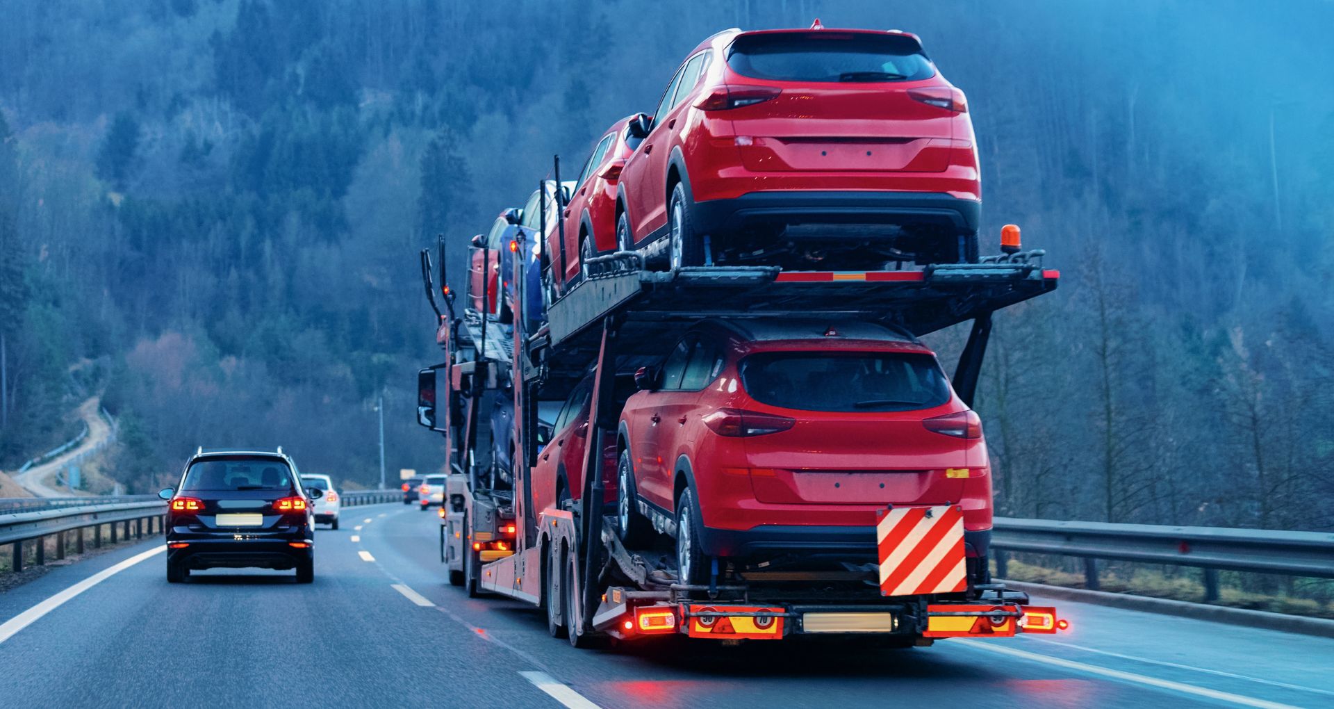 IZQ Auto Transport services national and international
